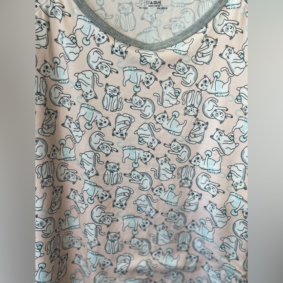 Pillow Talk Pink Cat Print Sleep Shirt – Size XL NWT - Picture 3 of 5